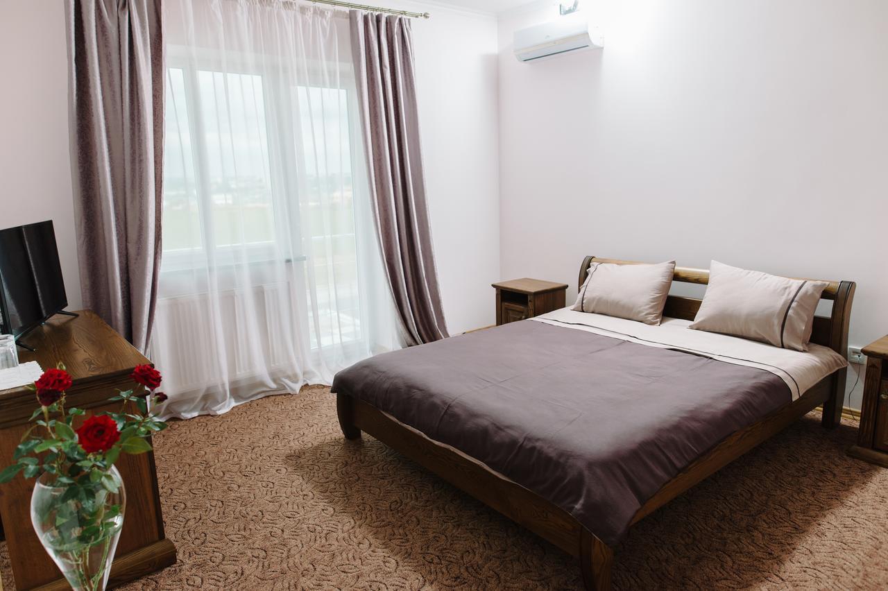 Hotel Korona Kolybayevka 外观 照片