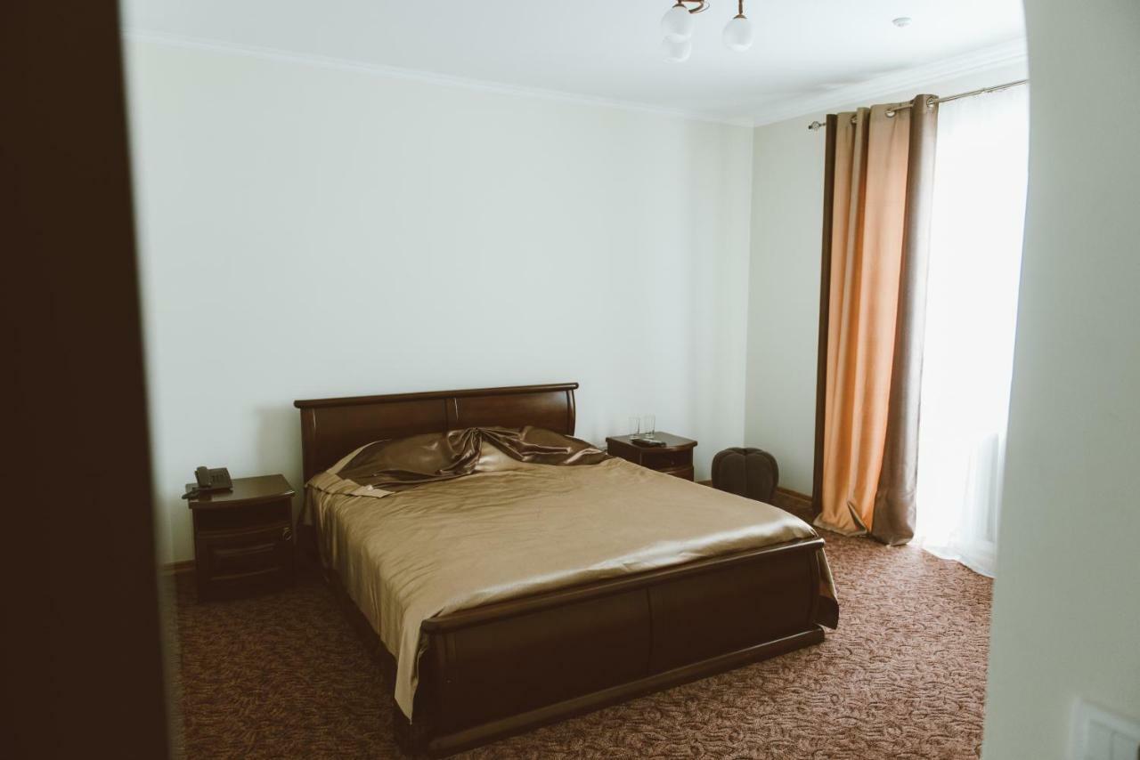Hotel Korona Kolybayevka 外观 照片