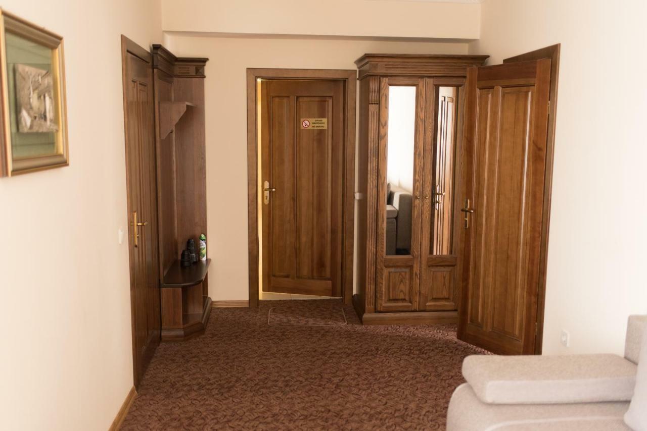 Hotel Korona Kolybayevka 外观 照片